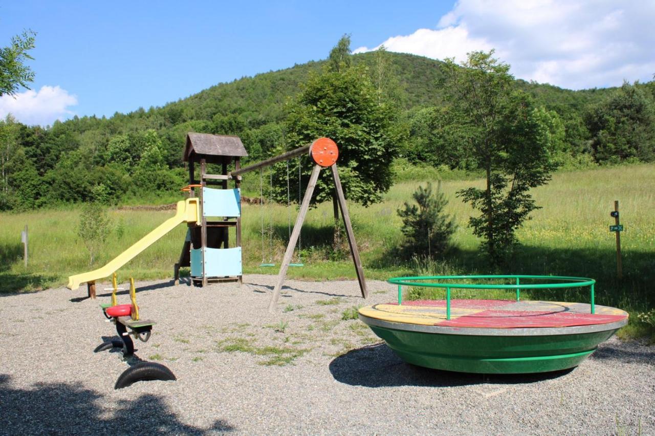 Village De Chalets Et Camping La Pierre De L'Aigle La Breole Exterior photo